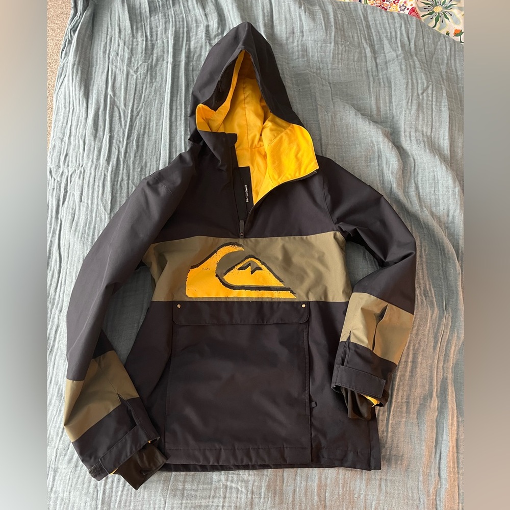 Insulated snowboard jacket. Quicksilver